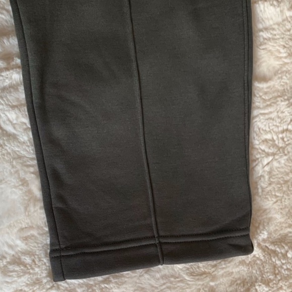 UNIQLO Olive Green Sweatpants SIZE XL (NWT) - Picture 5 of 6